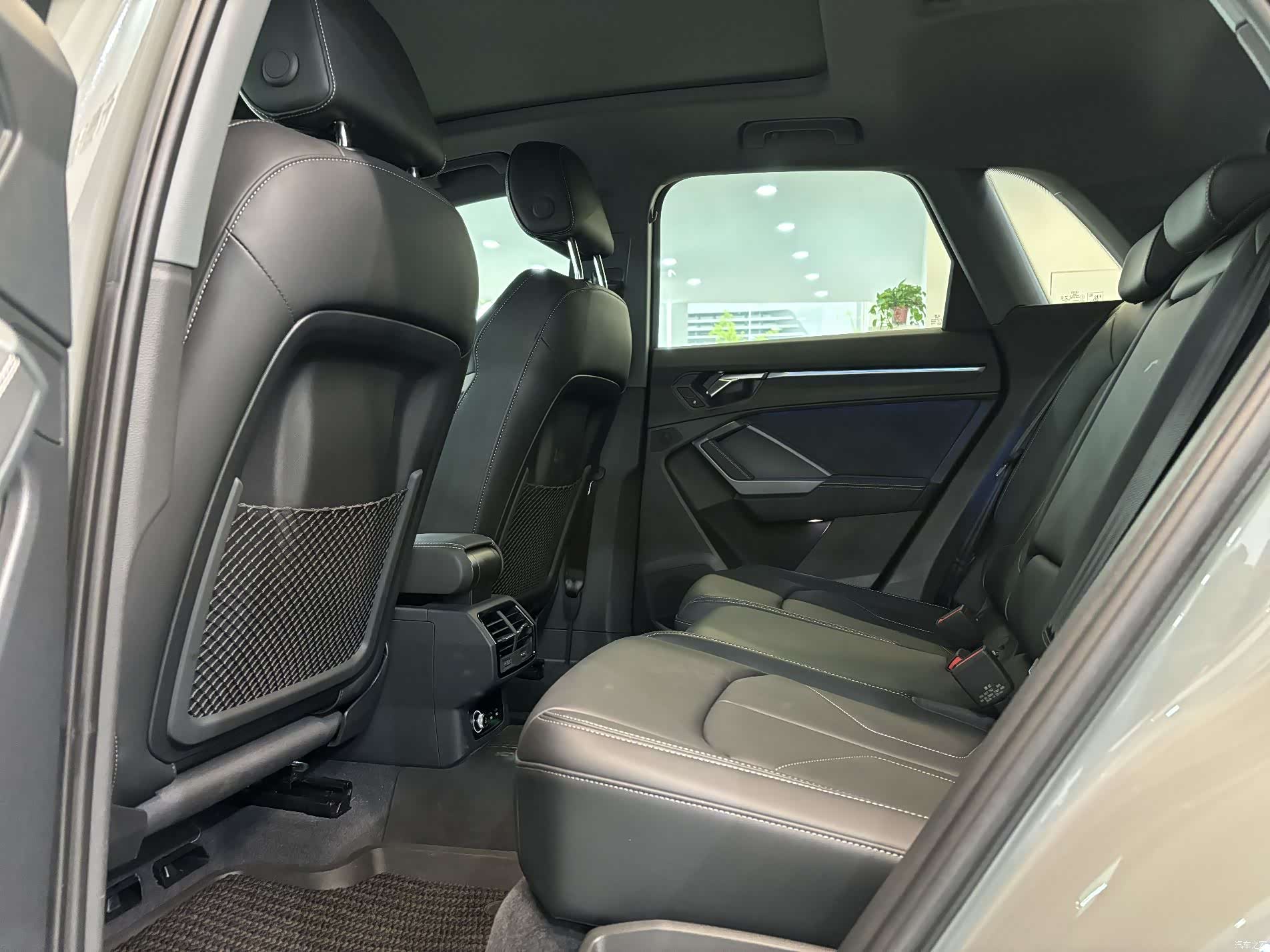 Audi Q3, 2024 23
