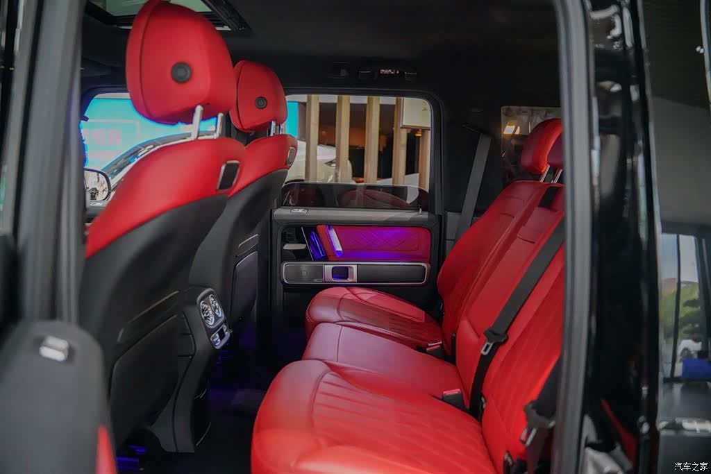 Mercedes-Benz G-Class, 2023 3