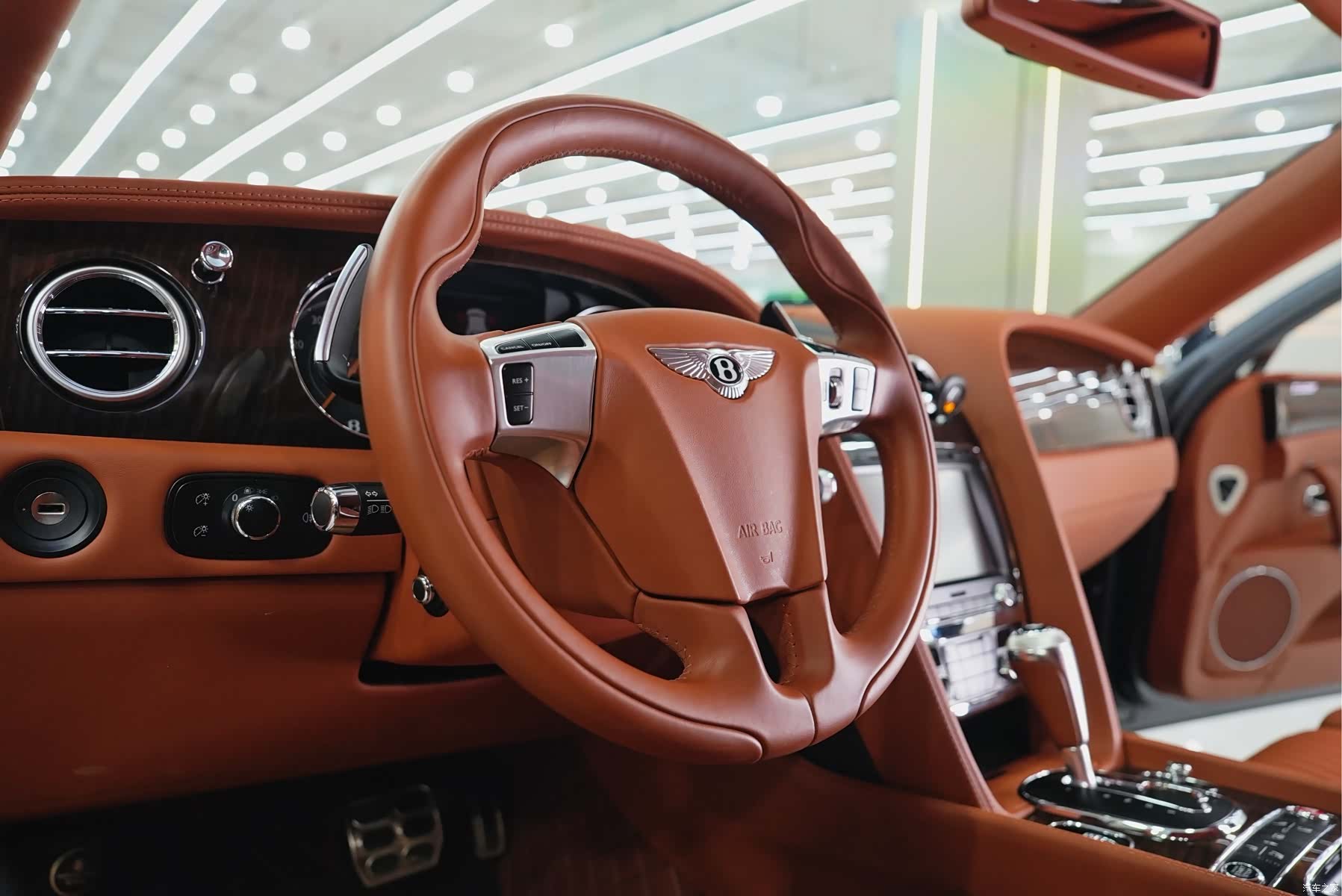 Bentley Flying Spur, 2017 17