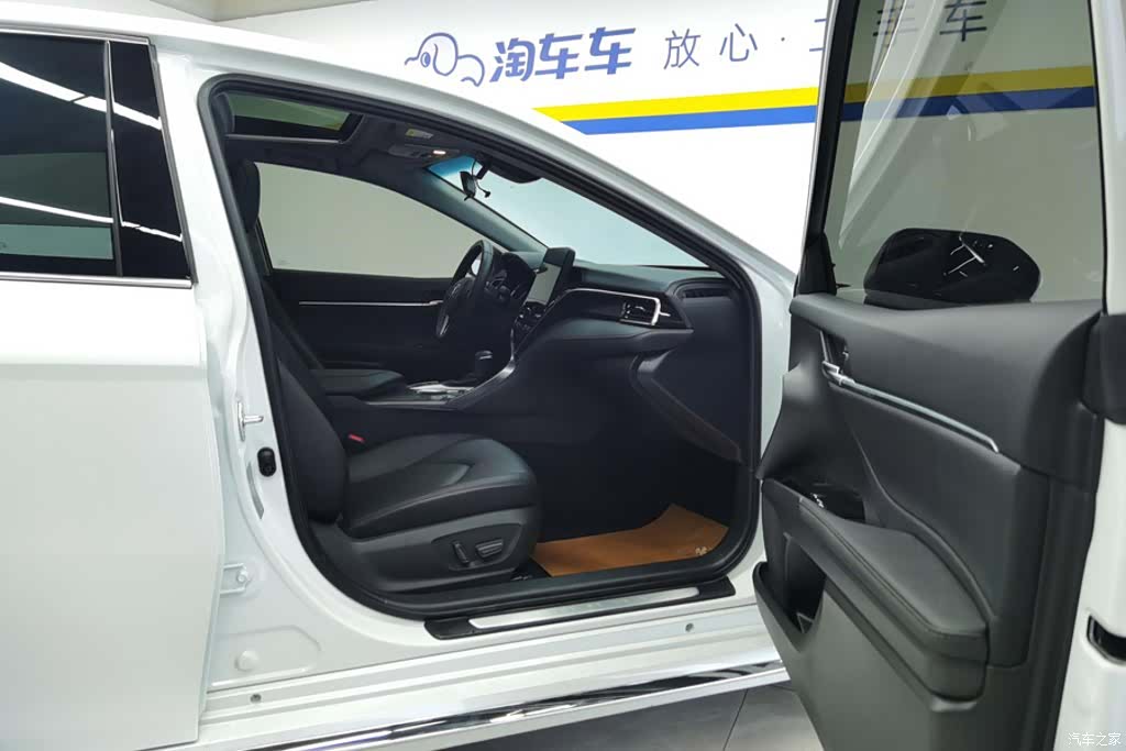 Toyota Camry, 2023 8