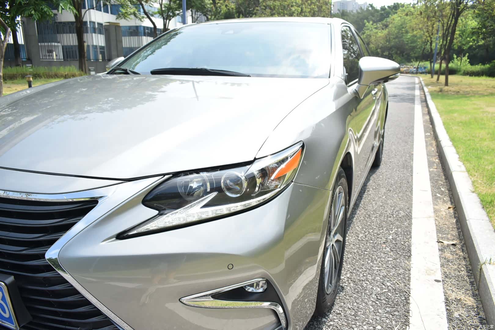 Lexus ES, 2017 9