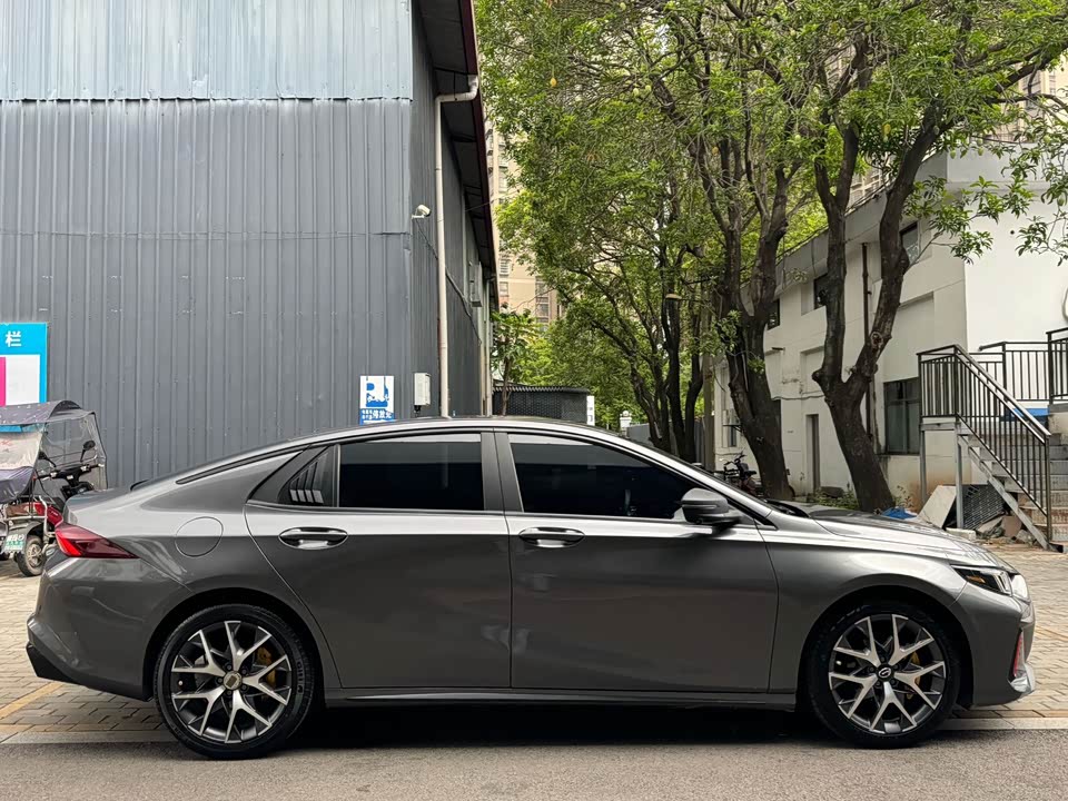 Trumpchi Shadow Leopard