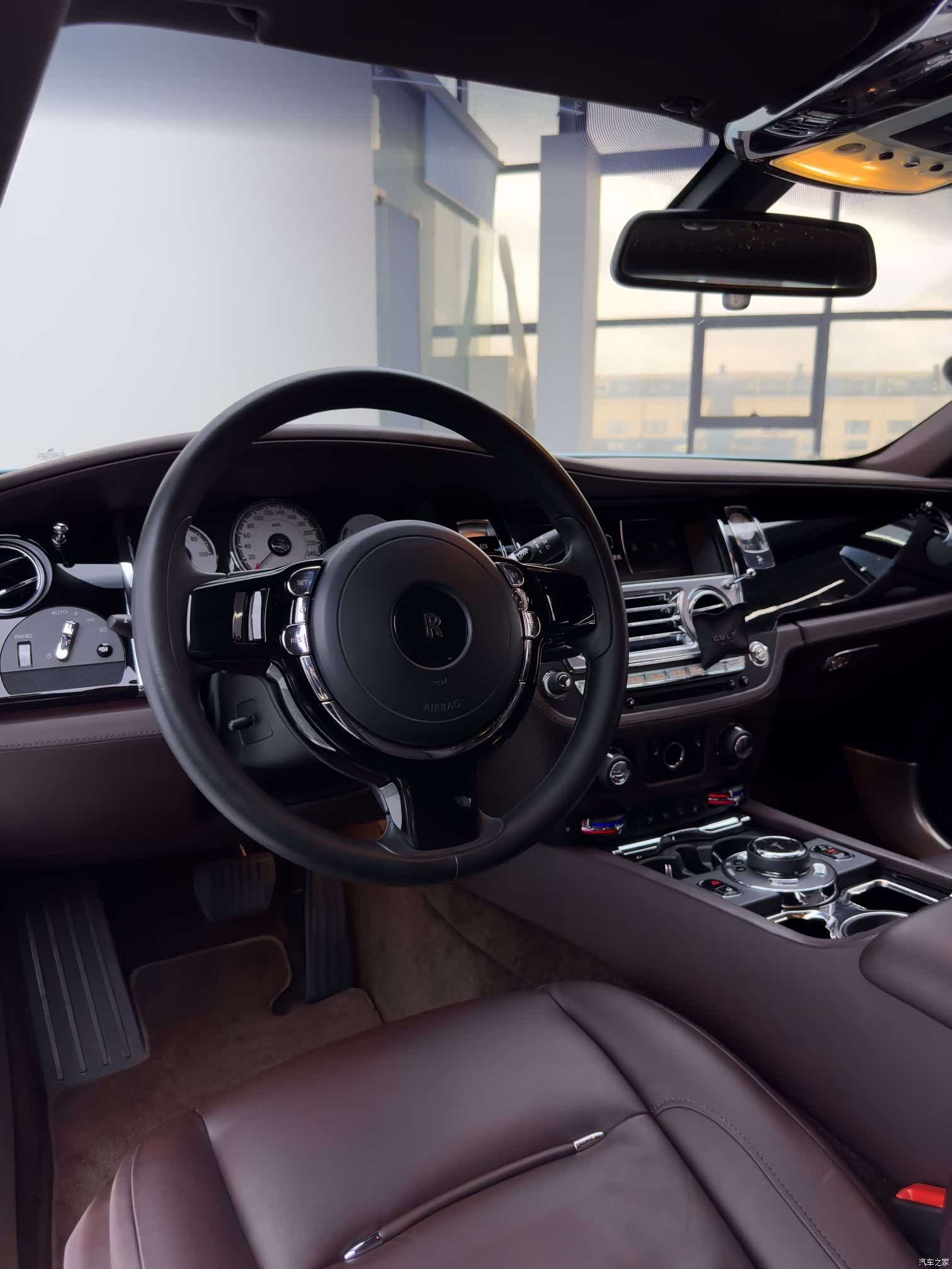Rolls-Royce Wraith, 2018 12