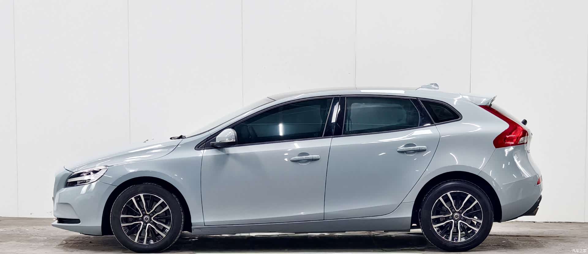 Volvo V40, 2016 7