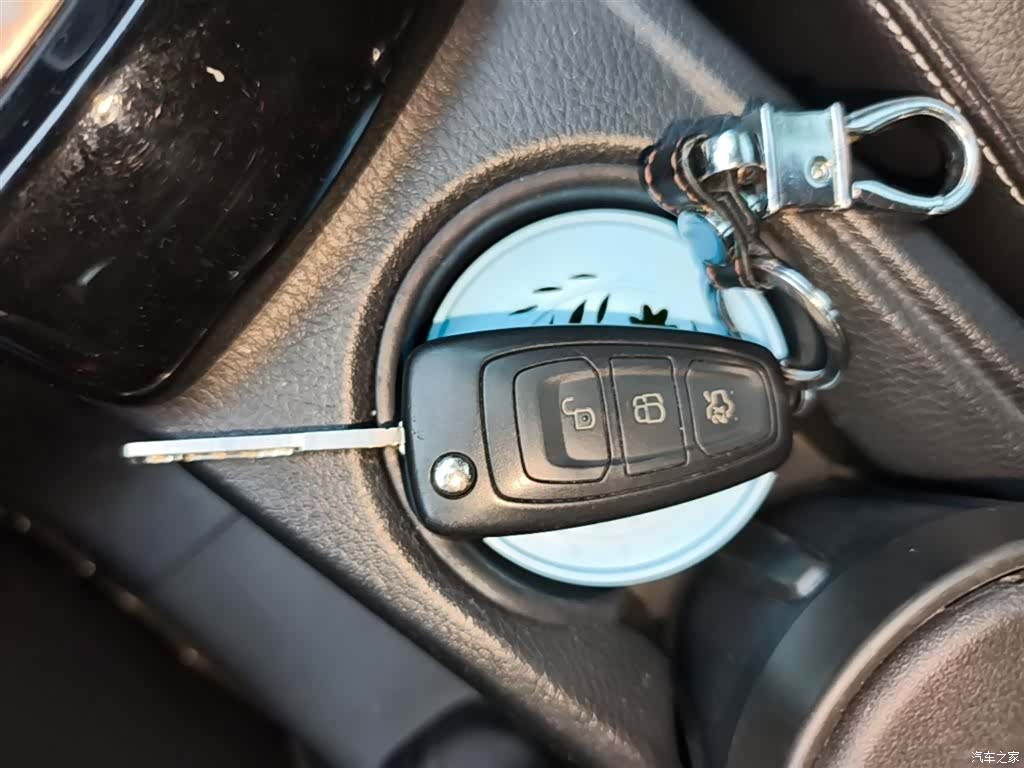 Ford Focus, 2014 17