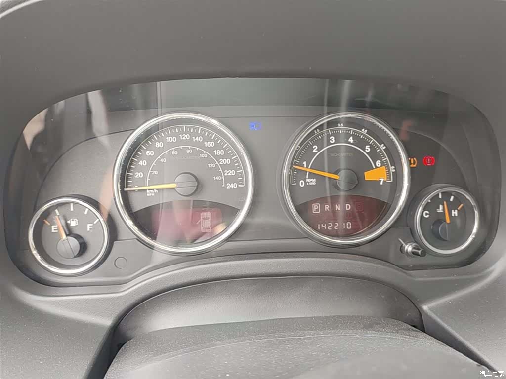 Jeep Compass, 2014 12