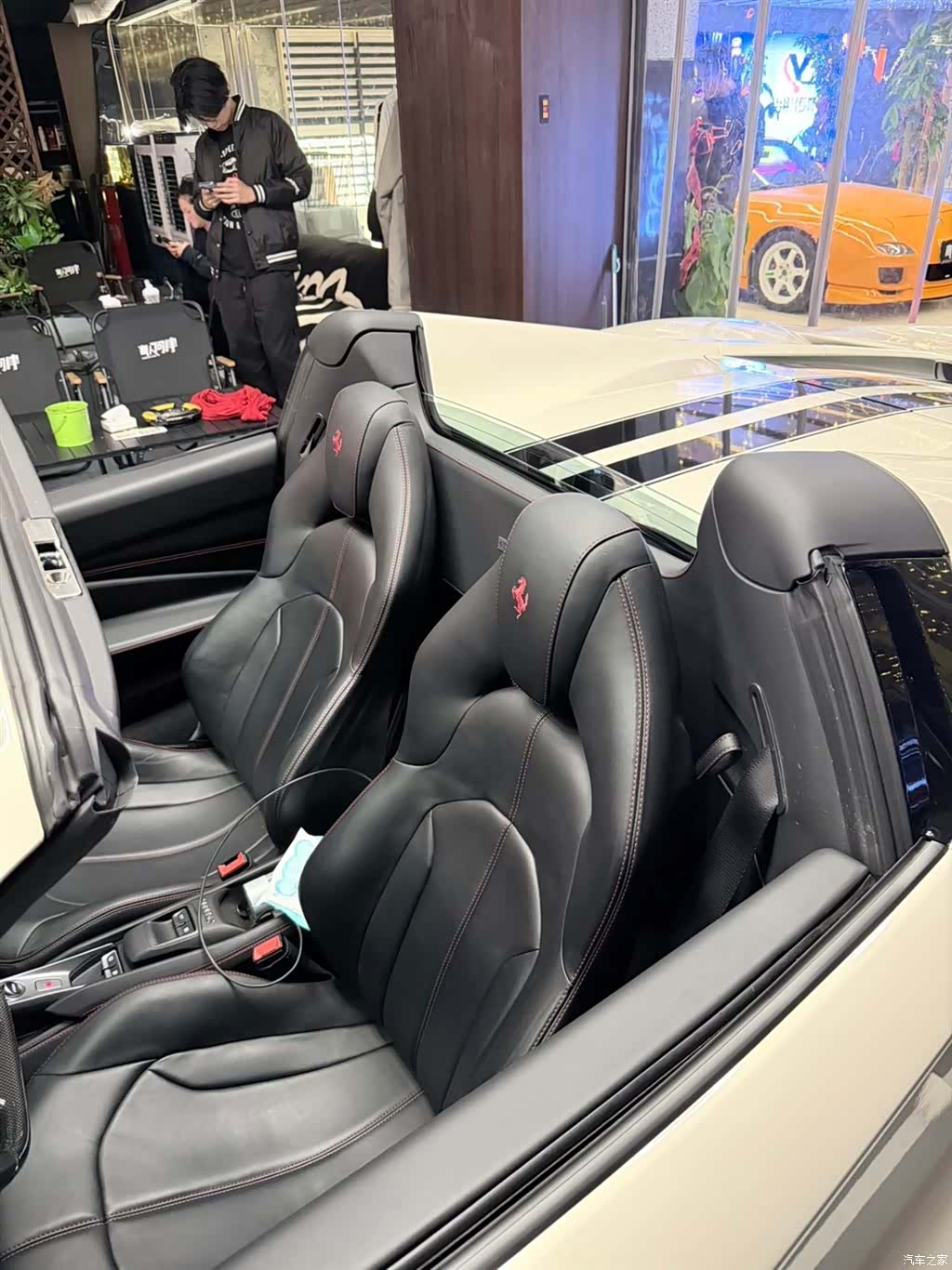 Ferrari F8, 2021 8