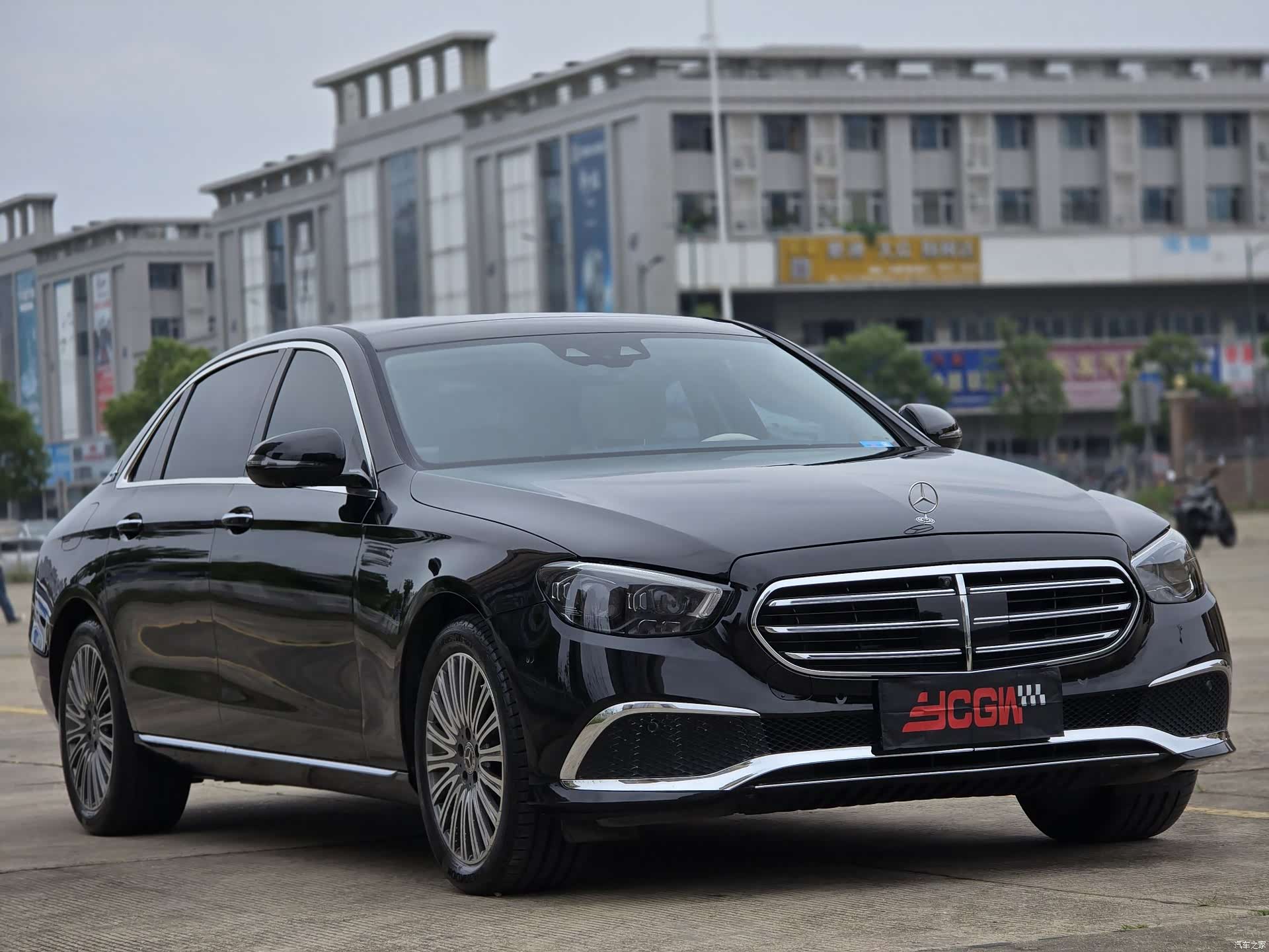 Mercedes-Benz E-Class, 2021 3