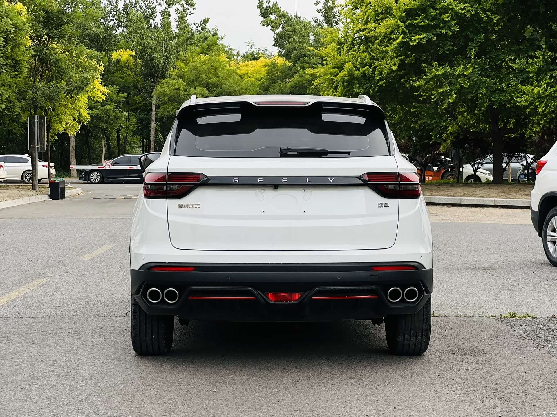 Geely Coolray, 2023 3