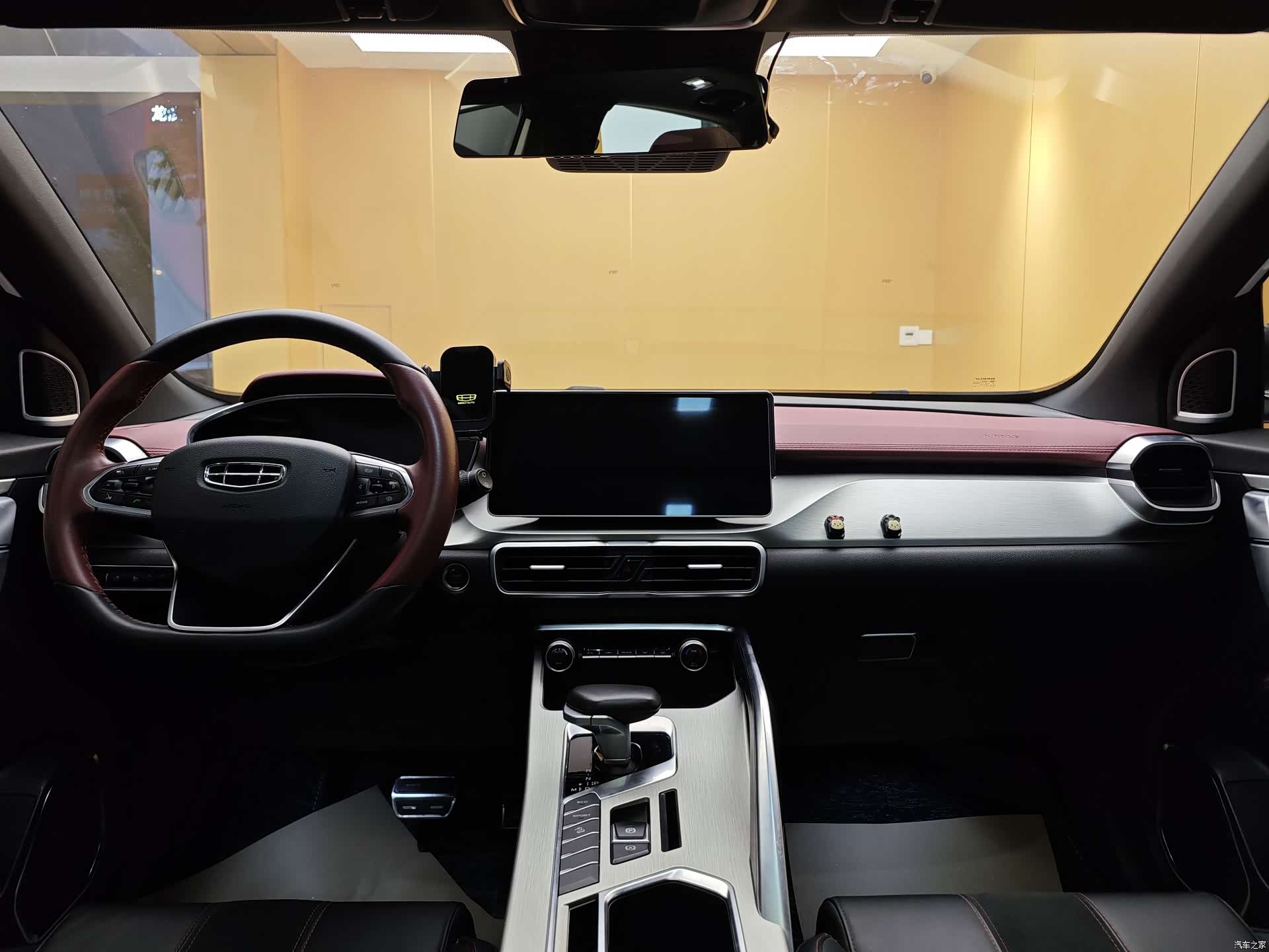Geely Coolray, 2021 20