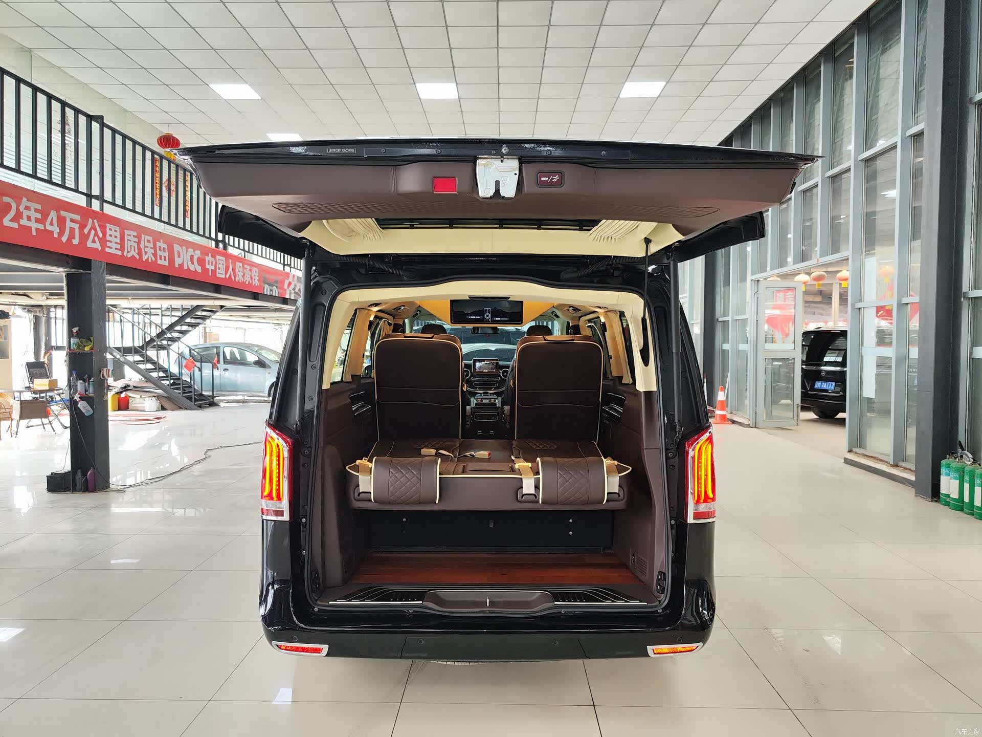Mercedes-Benz V-Class, 2018 29