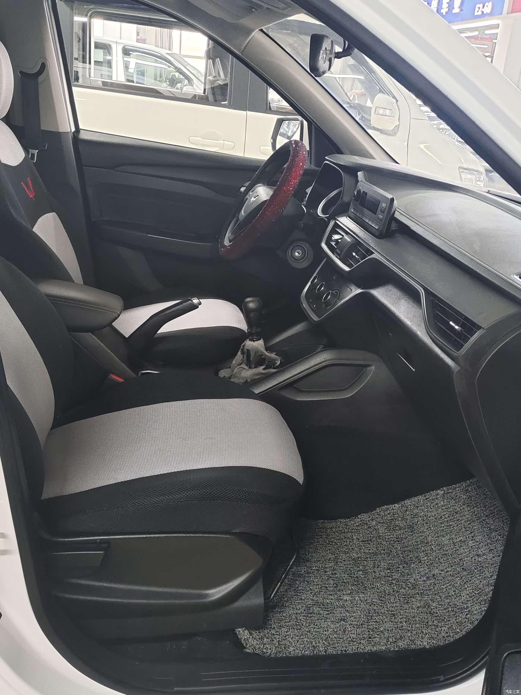 Wuling Hongguang, 2018 6