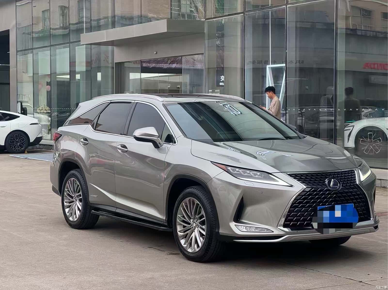 Lexus RX, 2019 1