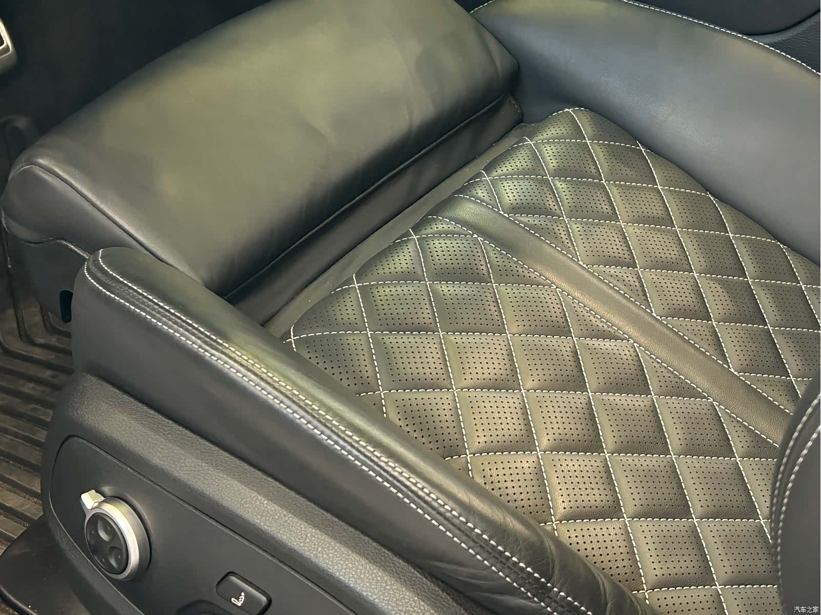 Audi S4, 2024 10