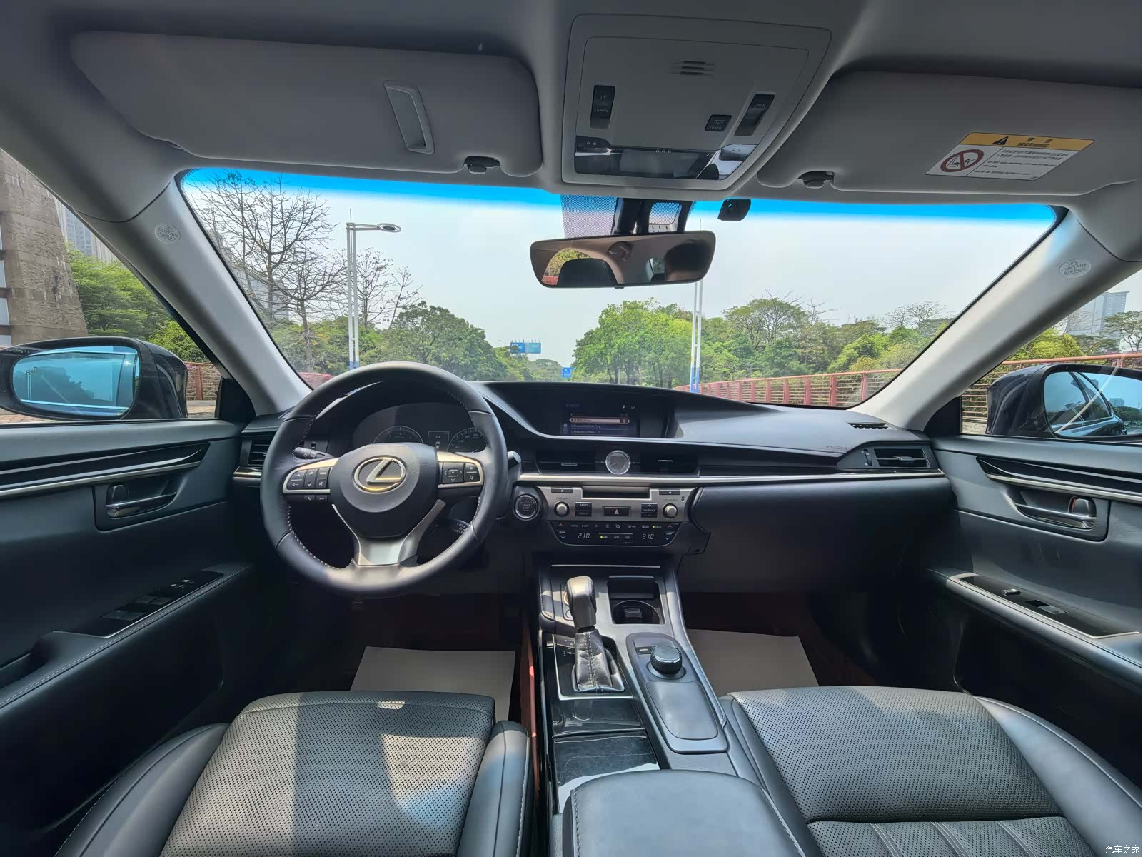 Lexus ES, 2018 6