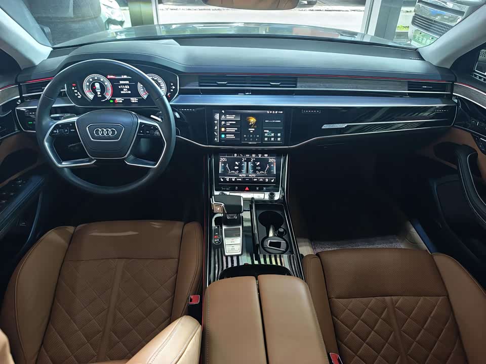 Audi A8