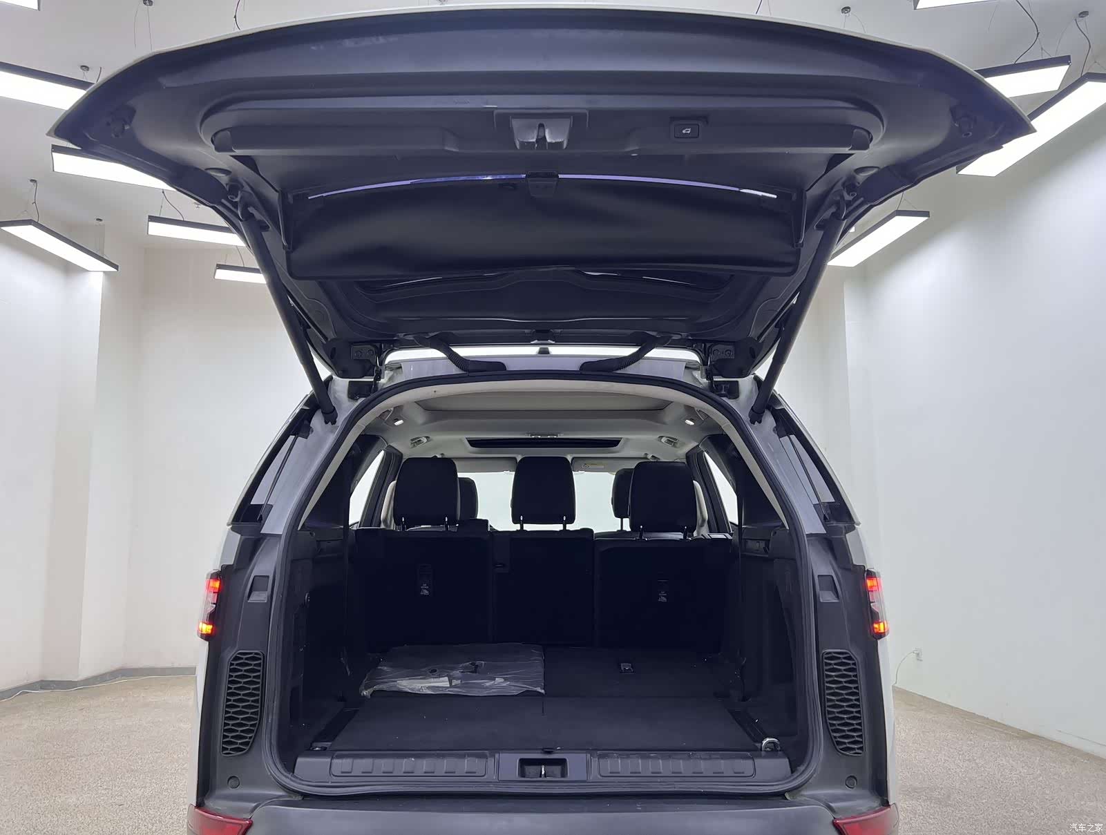 Land Rover Discovery, 2017 33