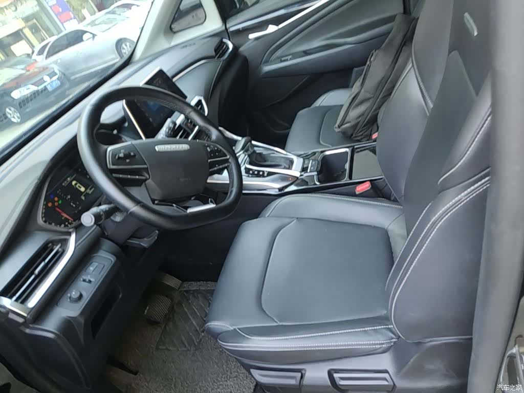 Maxus G50, 2022 15