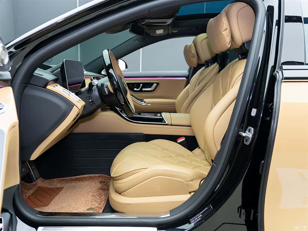 Maybach S-Class, 2023 12