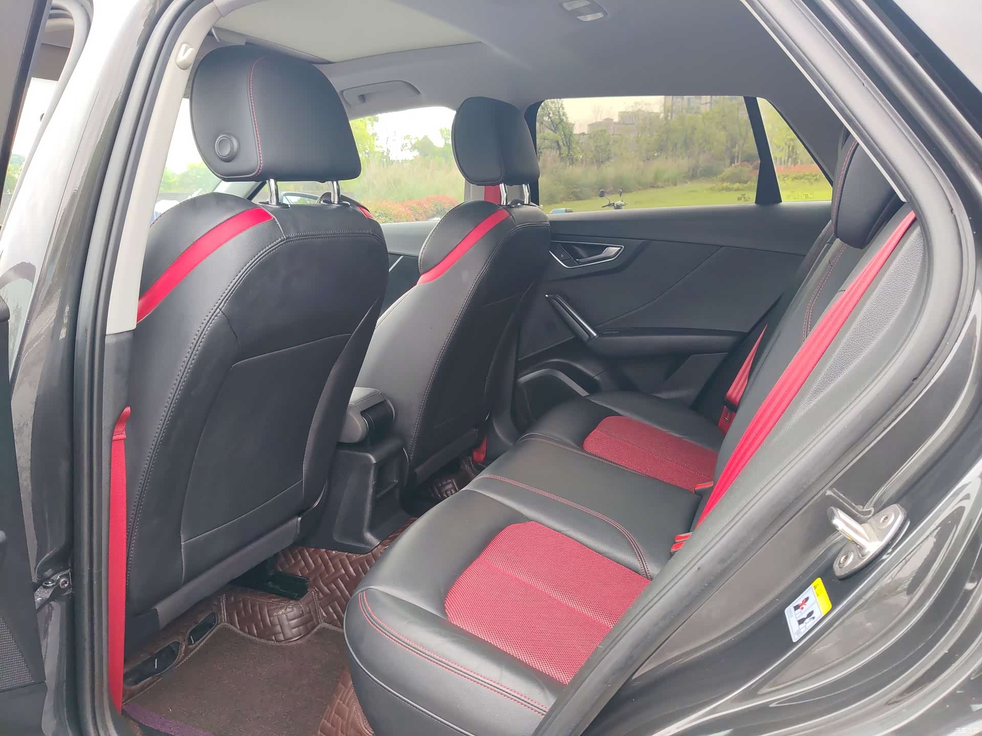 Audi Q2L, 2021 8