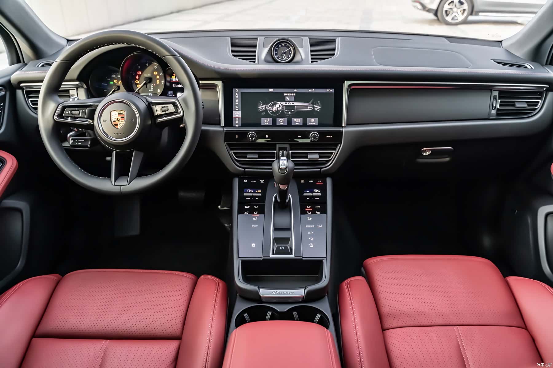 Porsche Macan, 2022 12