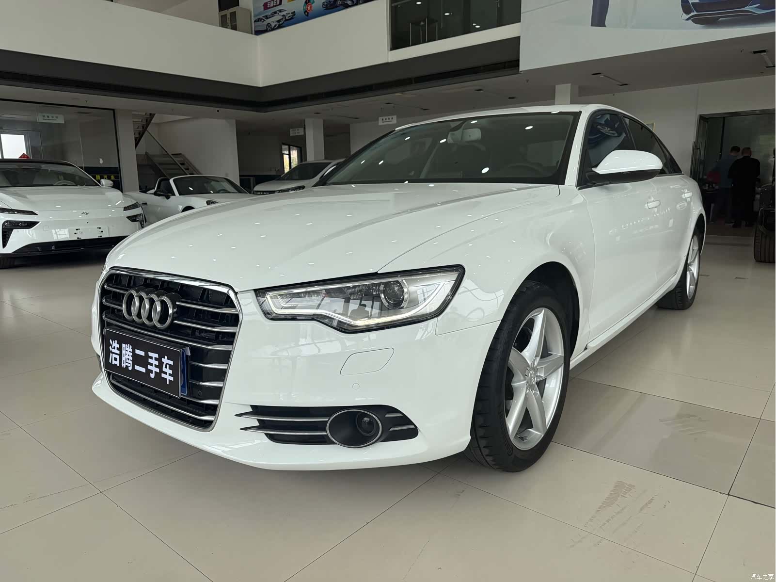 Audi A6L, 2014 1
