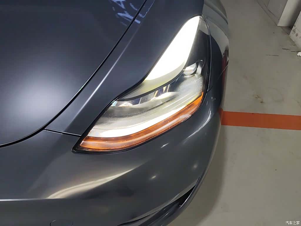 Tesla Model Y, 2022 24