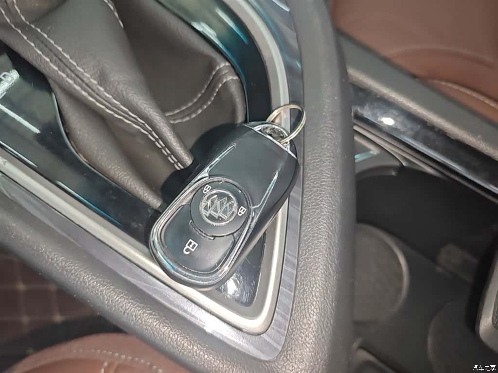 Buick GL6, 2018 9