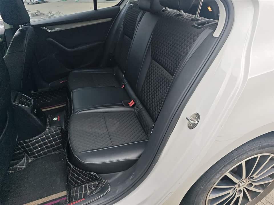 Skoda Octavia Skoda Octavia