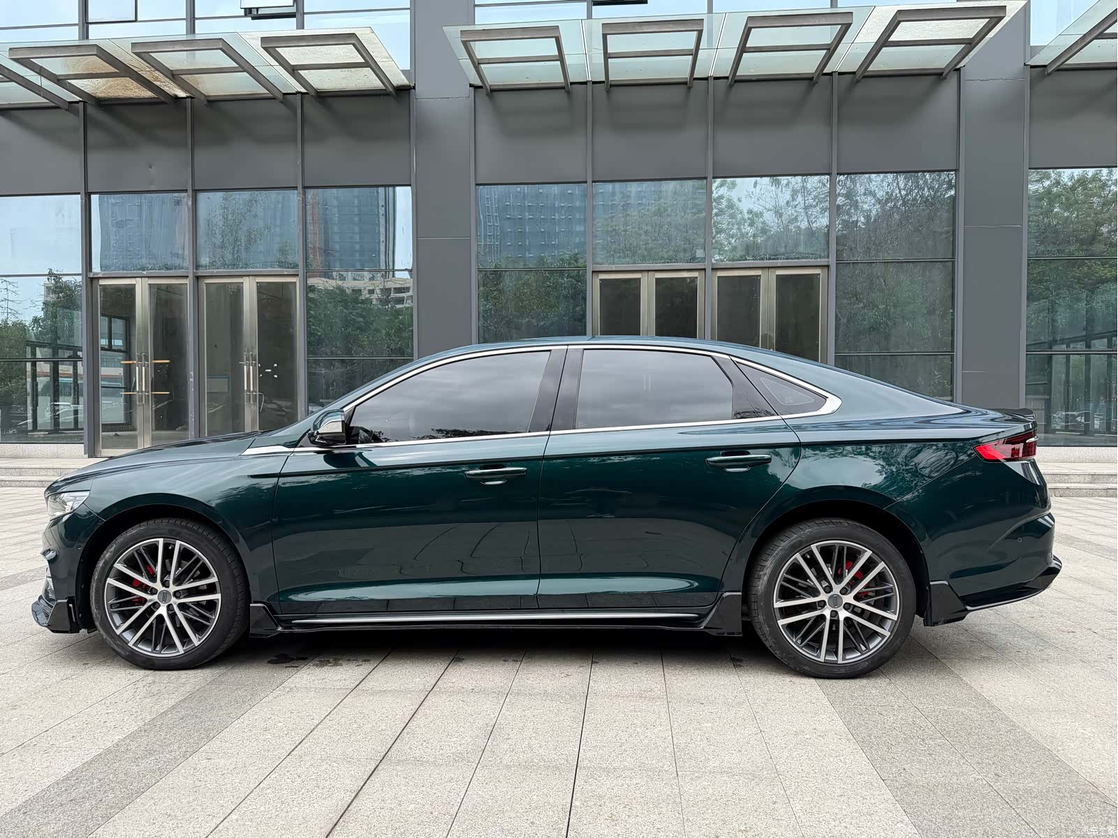 Geely Preface, 2022 12