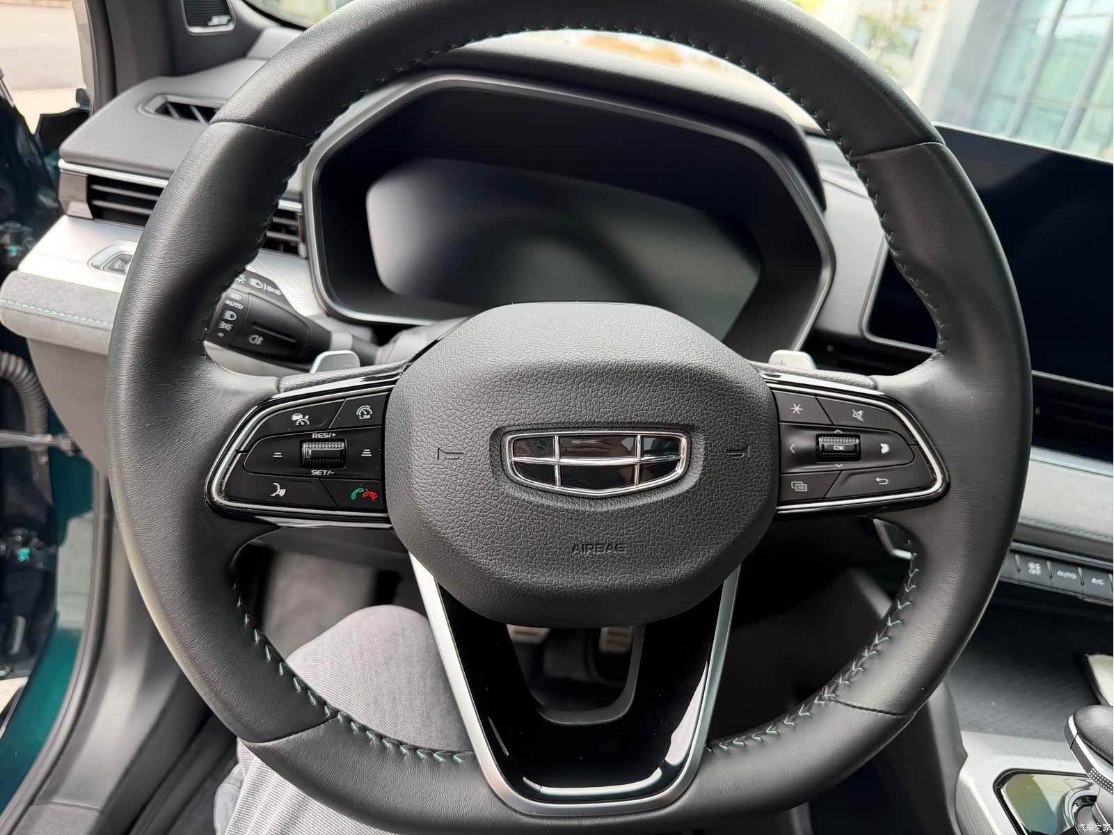Geely Preface, 2022 10