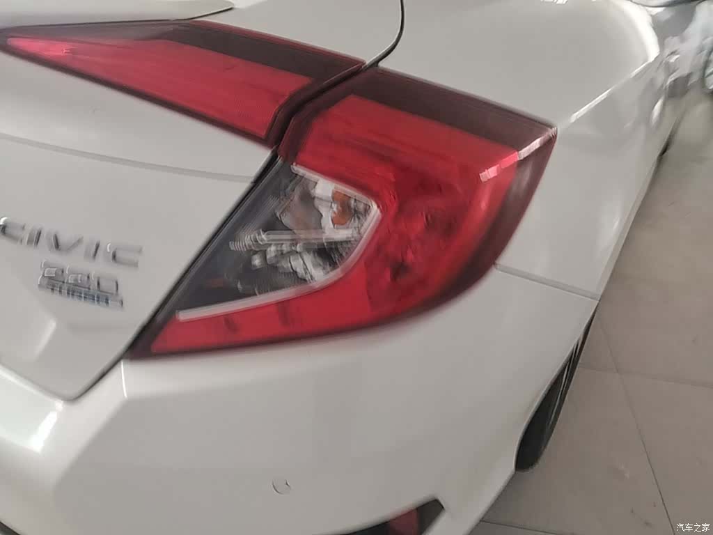 Honda Civic, 2018 8