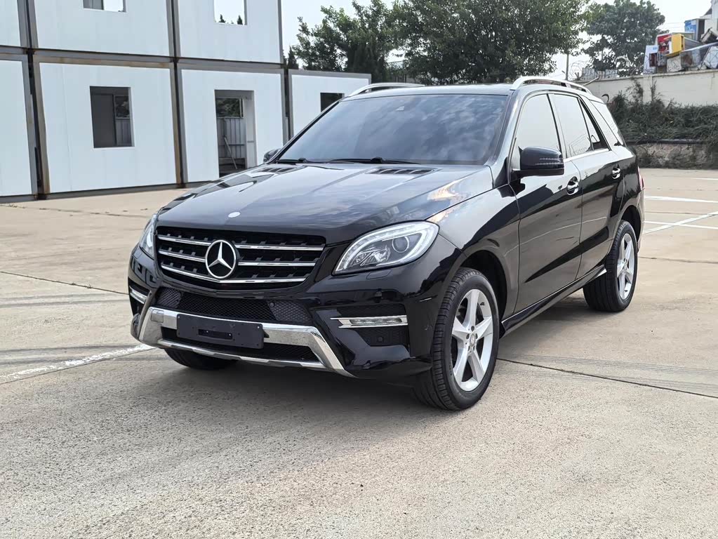 Mercedes-Benz M