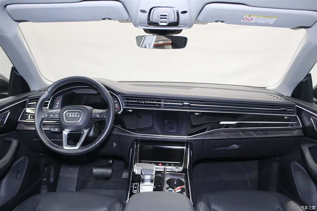 Audi Q8, 2026 10