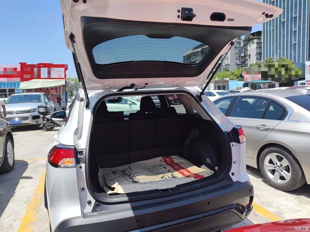 Toyota Frontlander, 2023 19