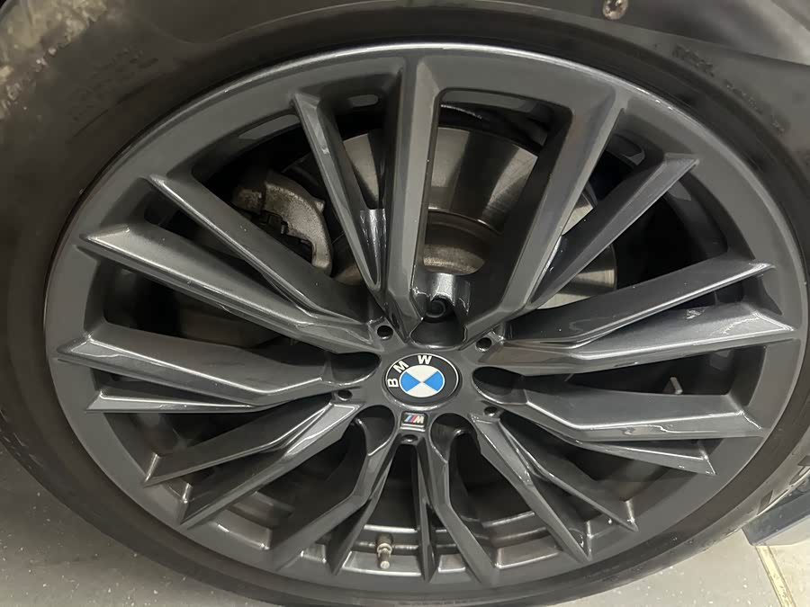BMW 3 Series 2024, фото 13