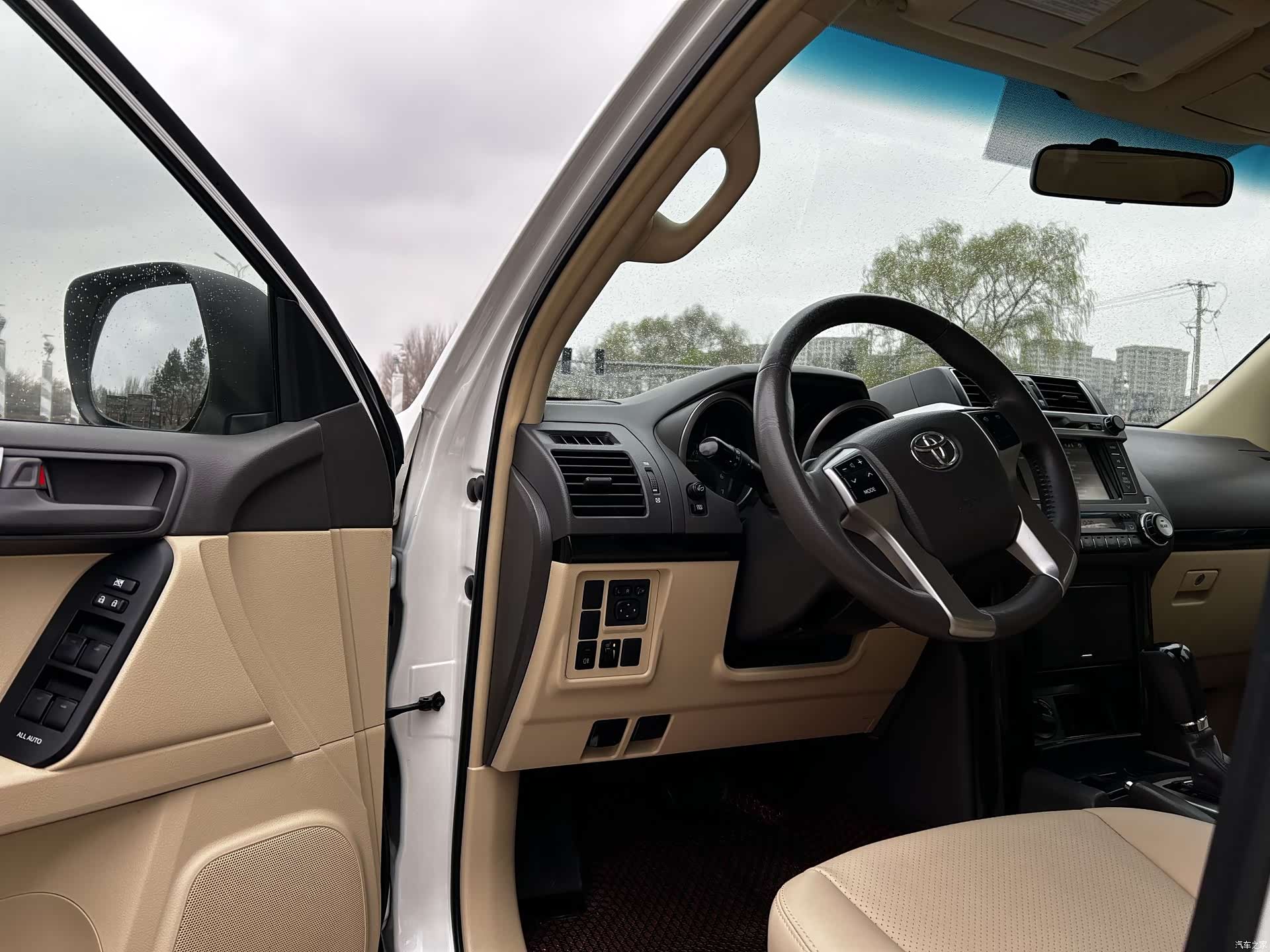 Toyota Prado, 2015 4