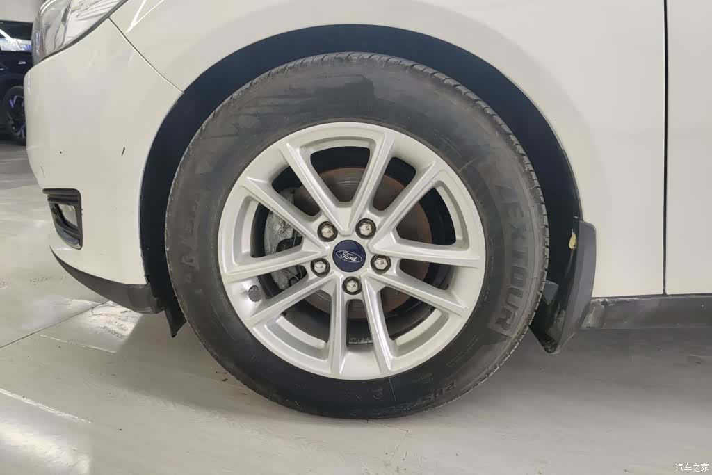 Ford Focus, 2016 6