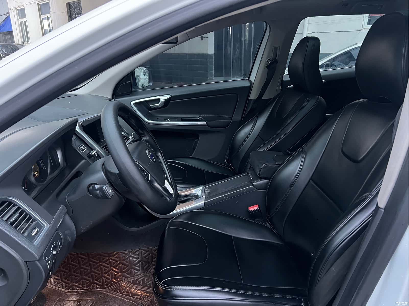 Volvo XC60, 2017 13