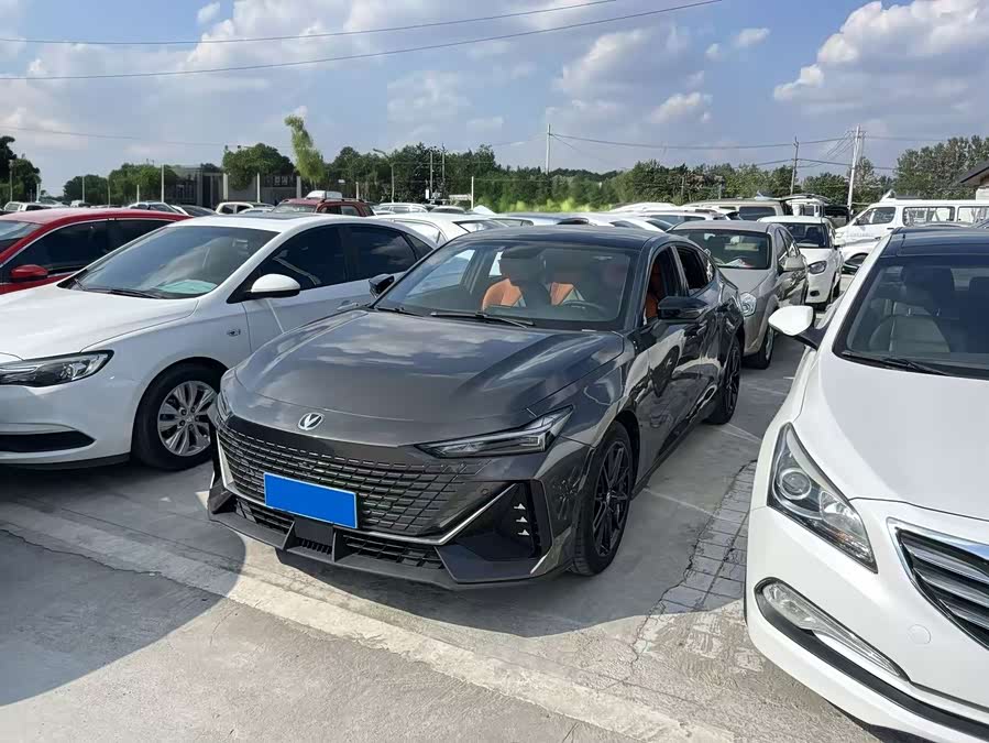 Changan UNI-V 2022, фото 1