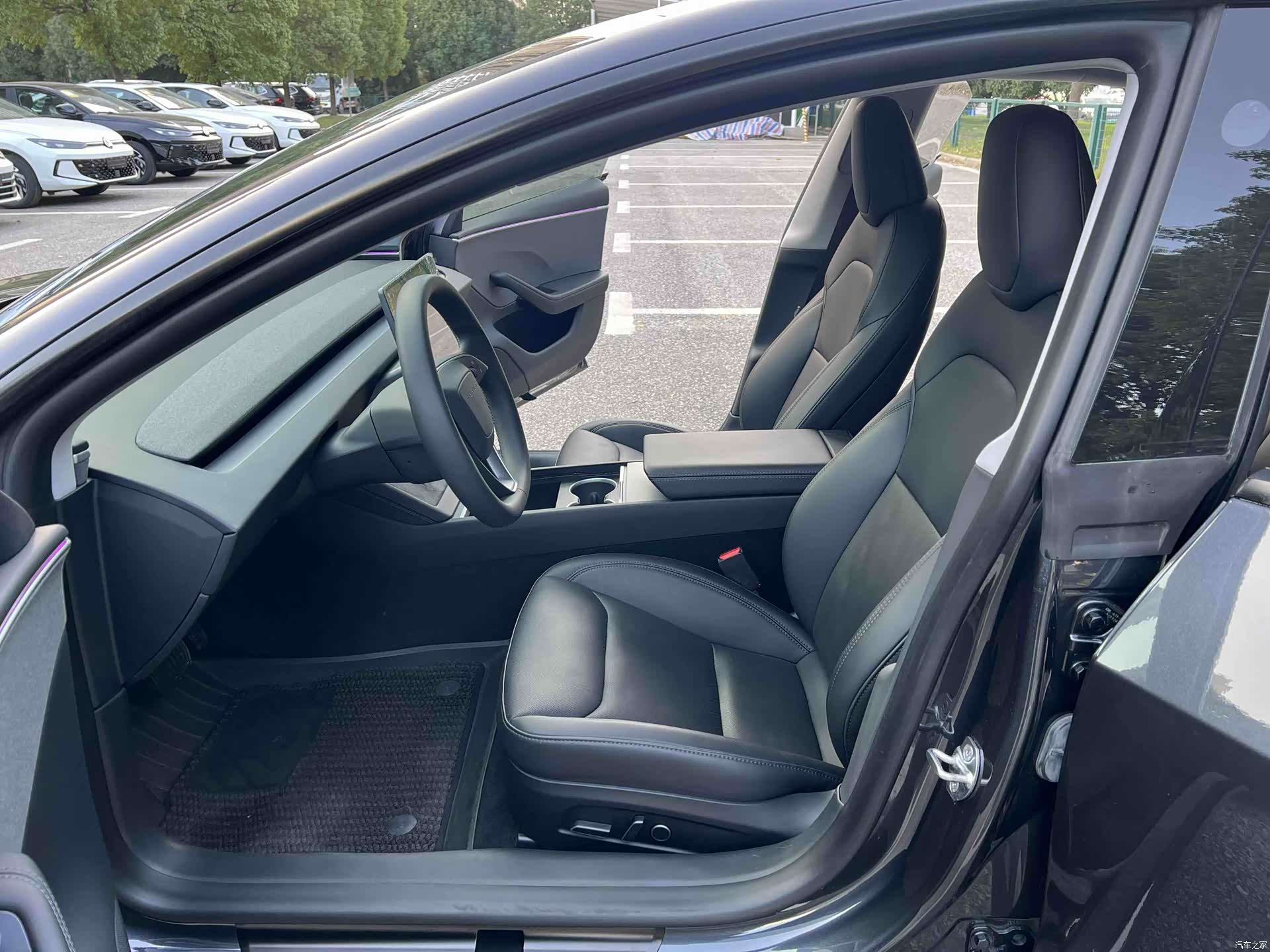 Tesla Model 3, 2024 4