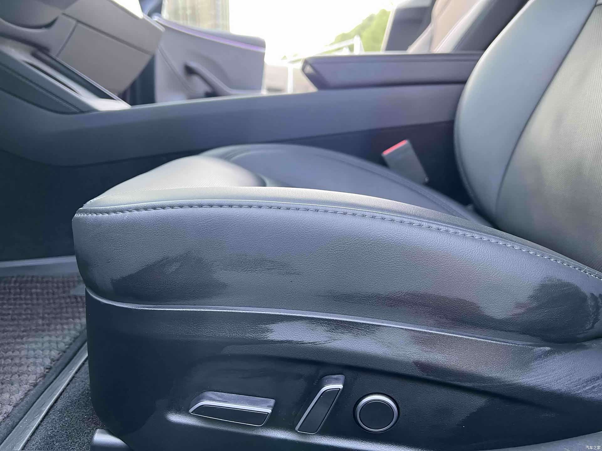 Tesla Model 3, 2024 13