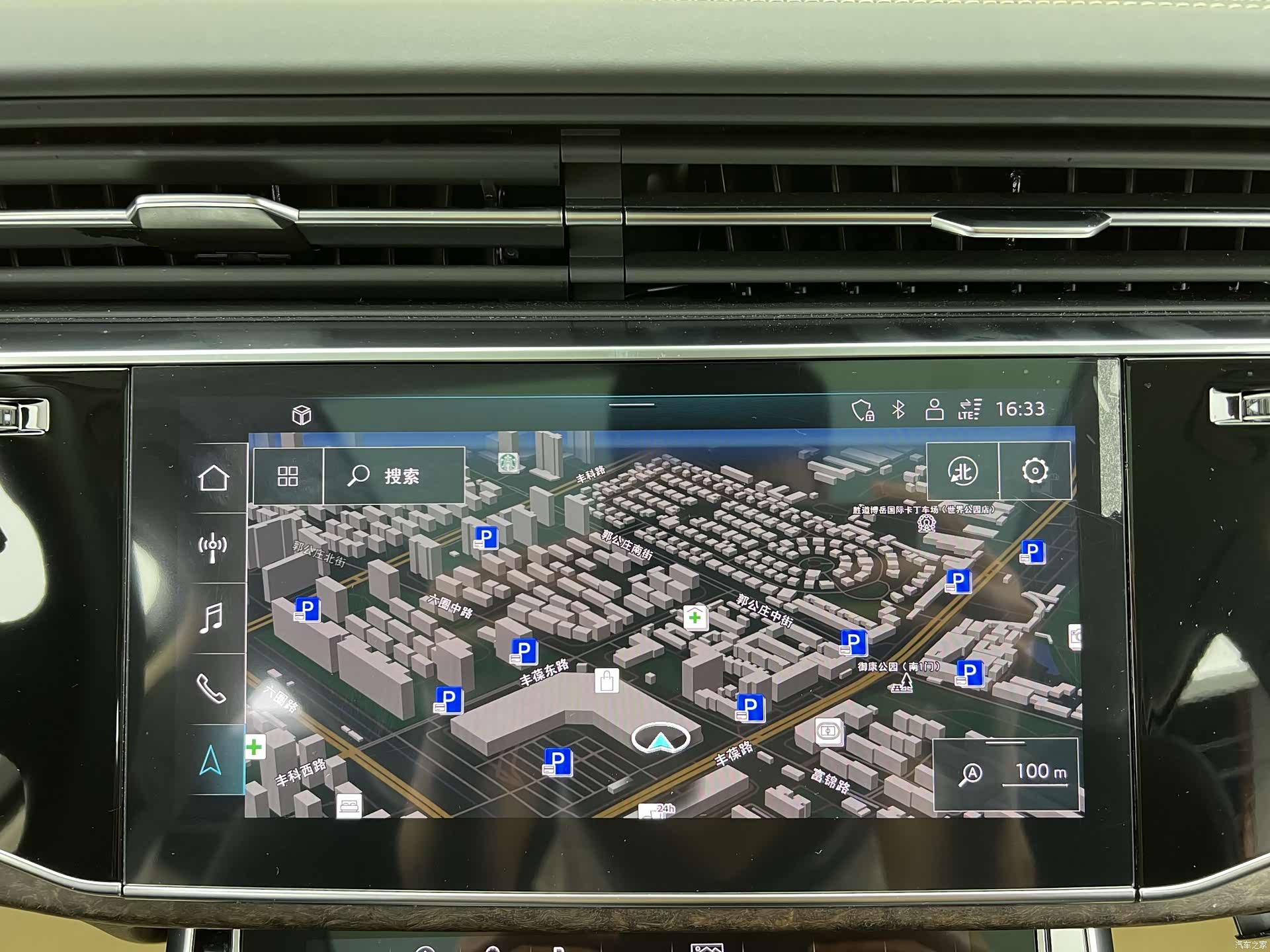 Audi Q7, 2025 16