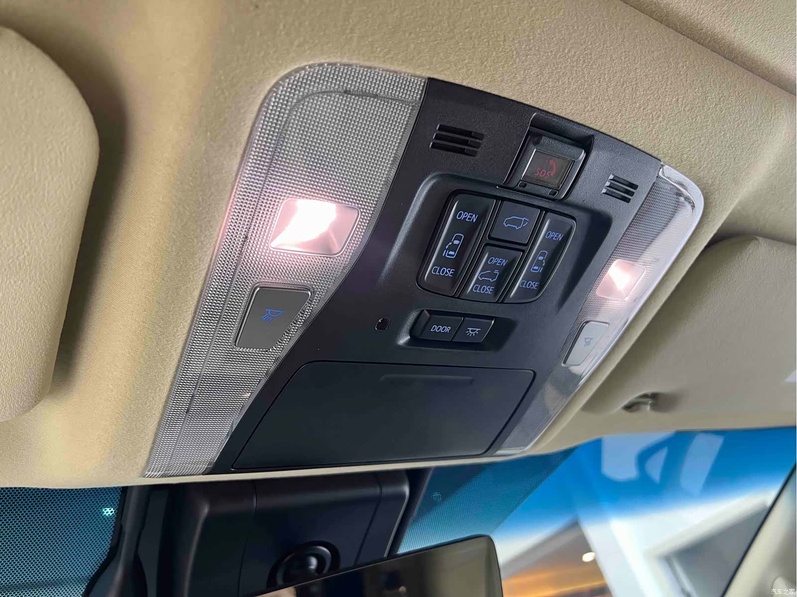 Toyota Alphard, 2021 18