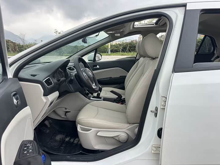 Aeolus L60 2015 1.8L МКПП xin xiang xing