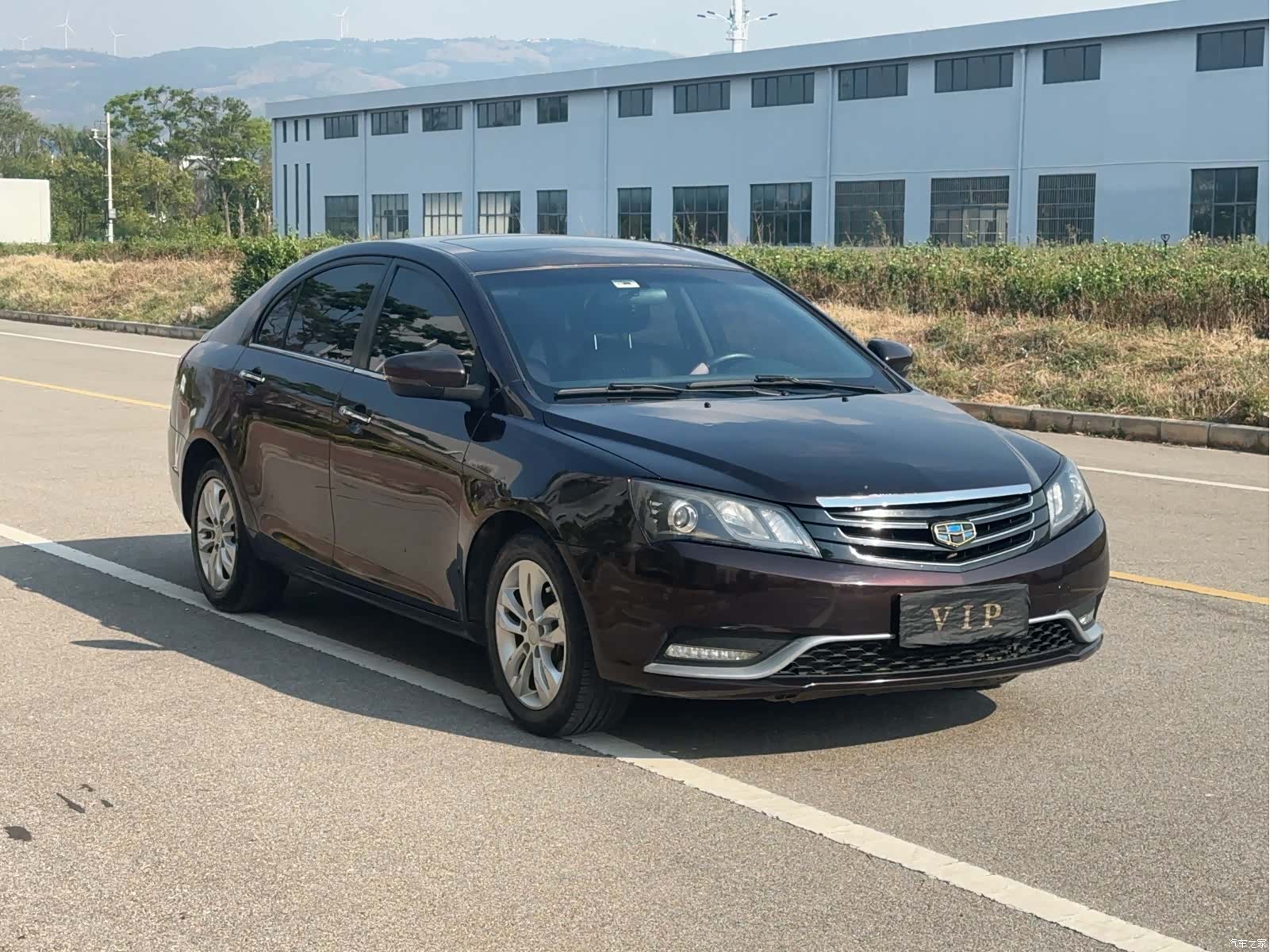 Geely Emgrand, 2015 3