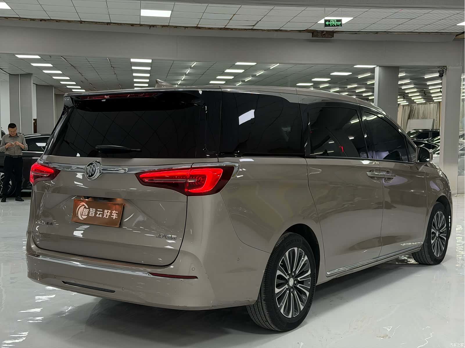 Buick GL8, 2024 9