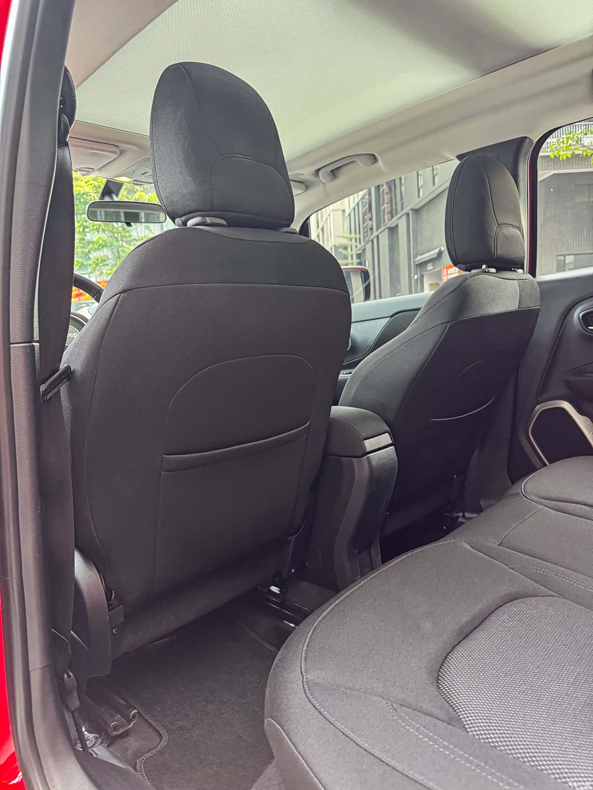Jeep Renegade, 2019 9