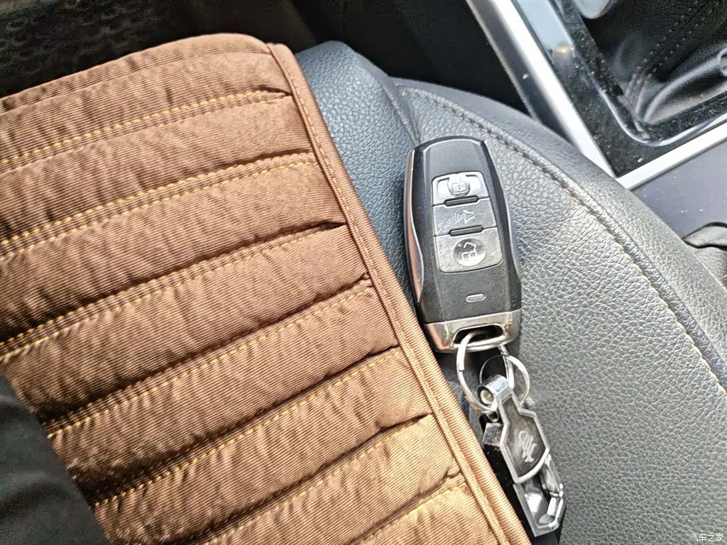 Haval H2, 2015 12