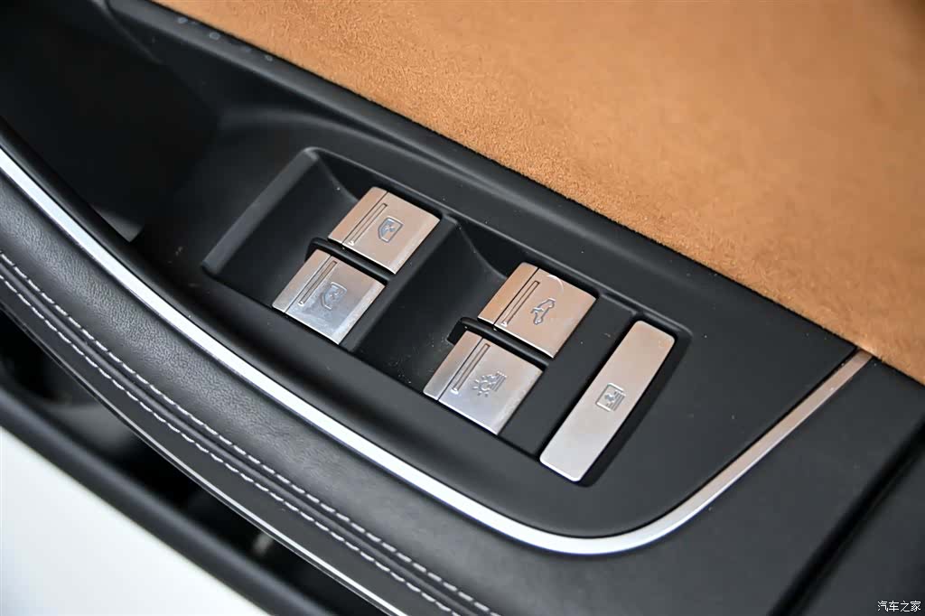 Audi A8L, 2023 30